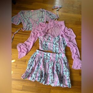 Sugar thrillz set size large wrap top corset top and skirt butterfly pink